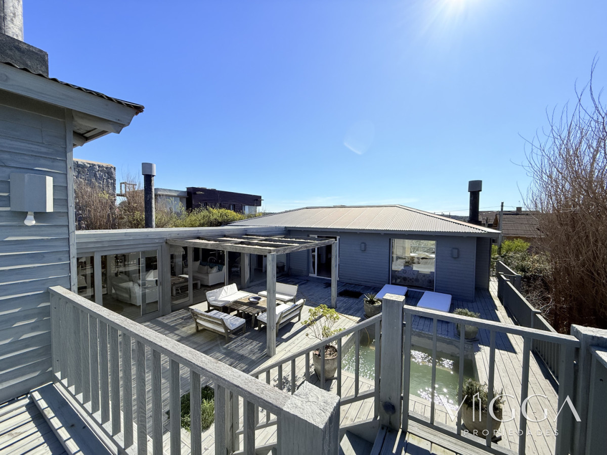 Casa ID.323 - Alquiler Casa 4 suites y dependencia Jose Ignacio Village
