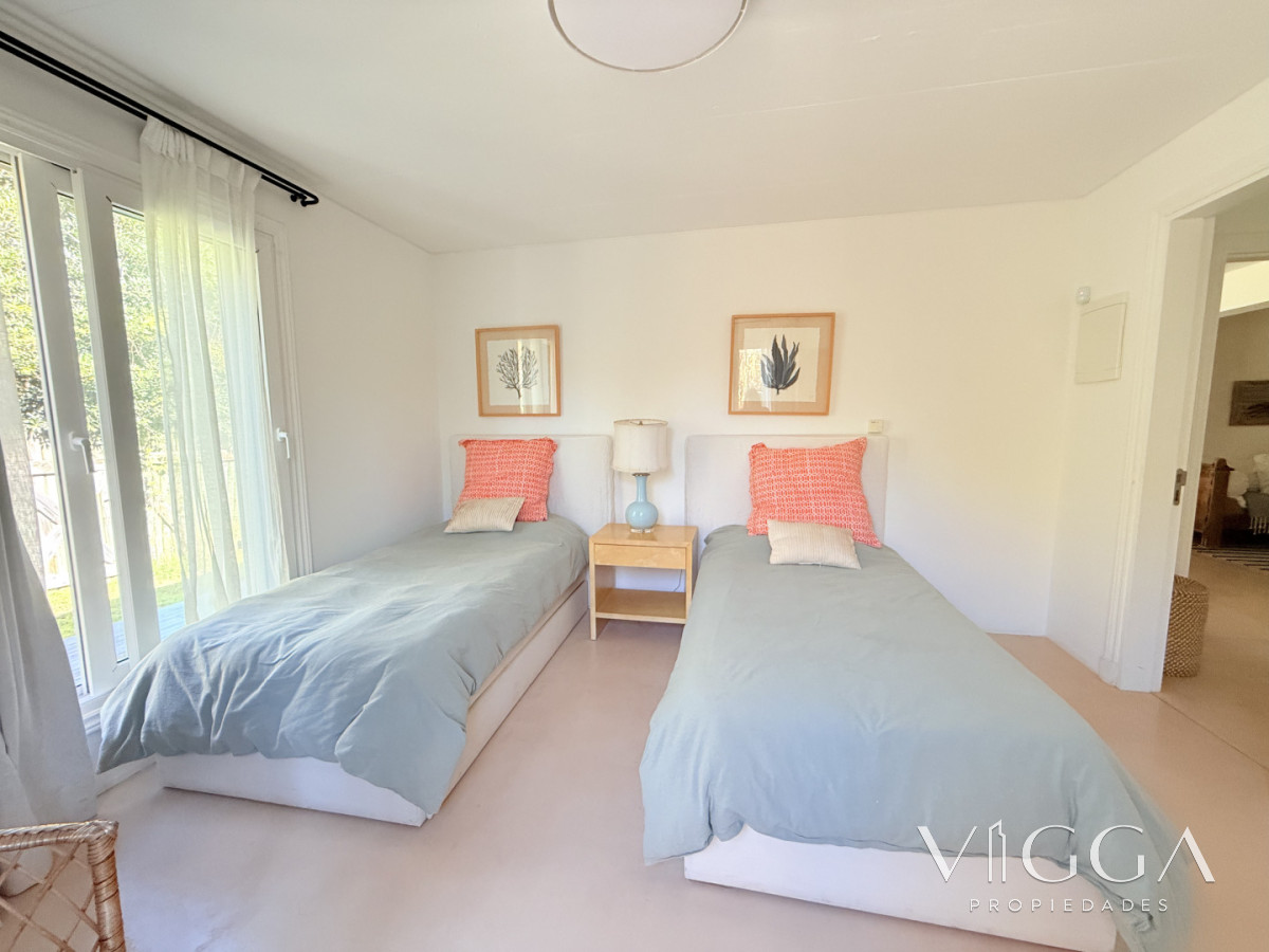 Casa ID.323 - Alquiler Casa 4 suites y dependencia Jose Ignacio Village