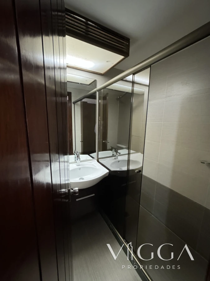 Casa ID.26 - Casa en Venta 4 suites Cantegril Playa Mansa Punta del Este