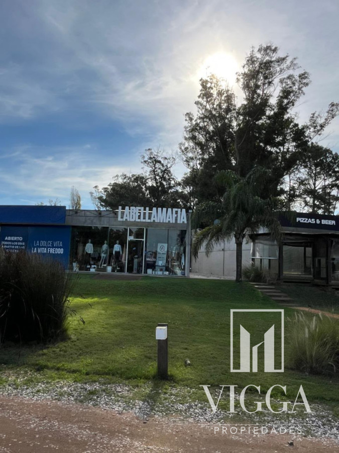 Local Comercial ID.59/ - Venta Locales Comerciales en Solanas 