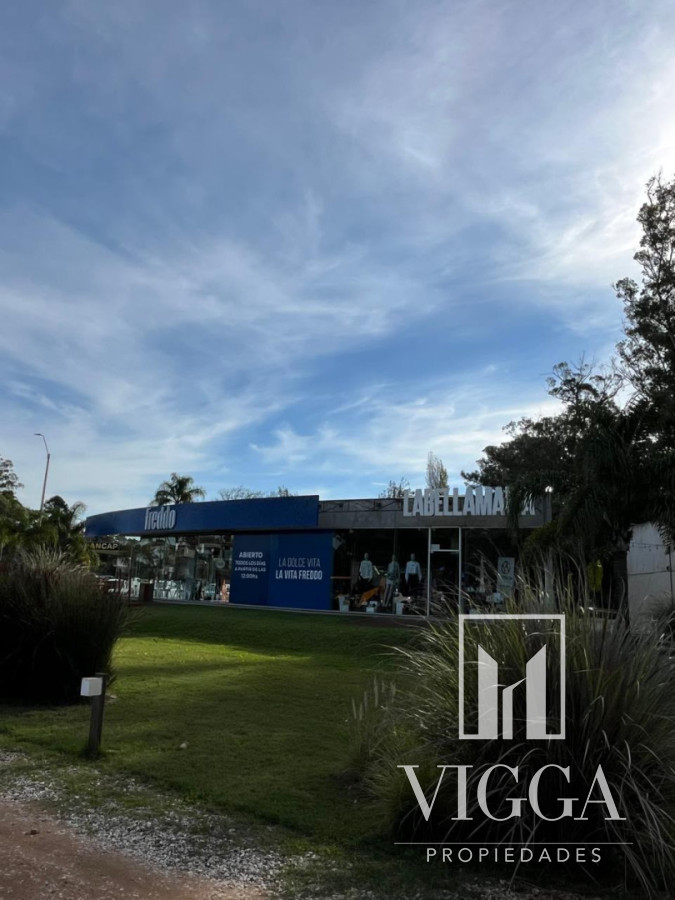 Local Comercial ID.59/ - Venta Locales Comerciales en Solanas 