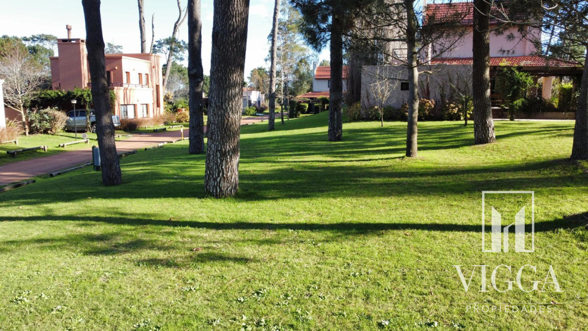Terreno ID.151 - Venta Terreno Barrio Privado Parque Pinares 200 mts del Mar