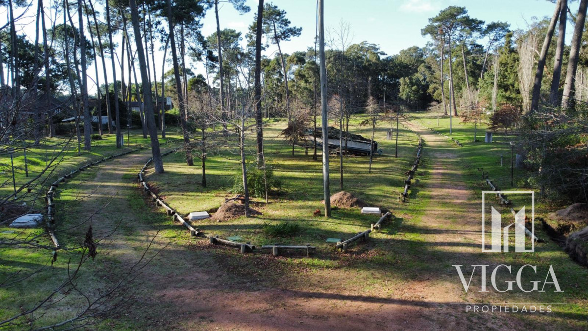 Terreno ID.152 - Venta Terreno Barrio Privado Parque Pinares 200 mts del mar