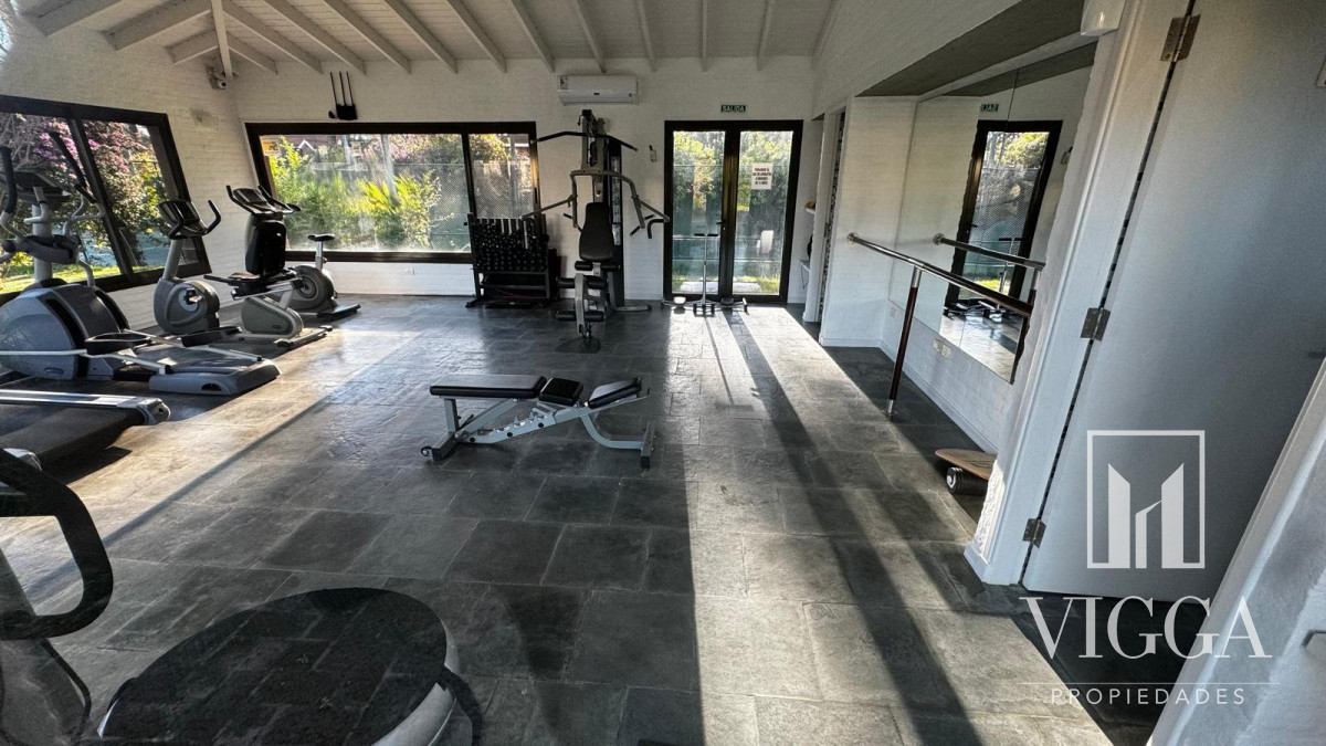 Terreno ID.152 - Venta Terreno Barrio Privado Parque Pinares 200 mts del mar