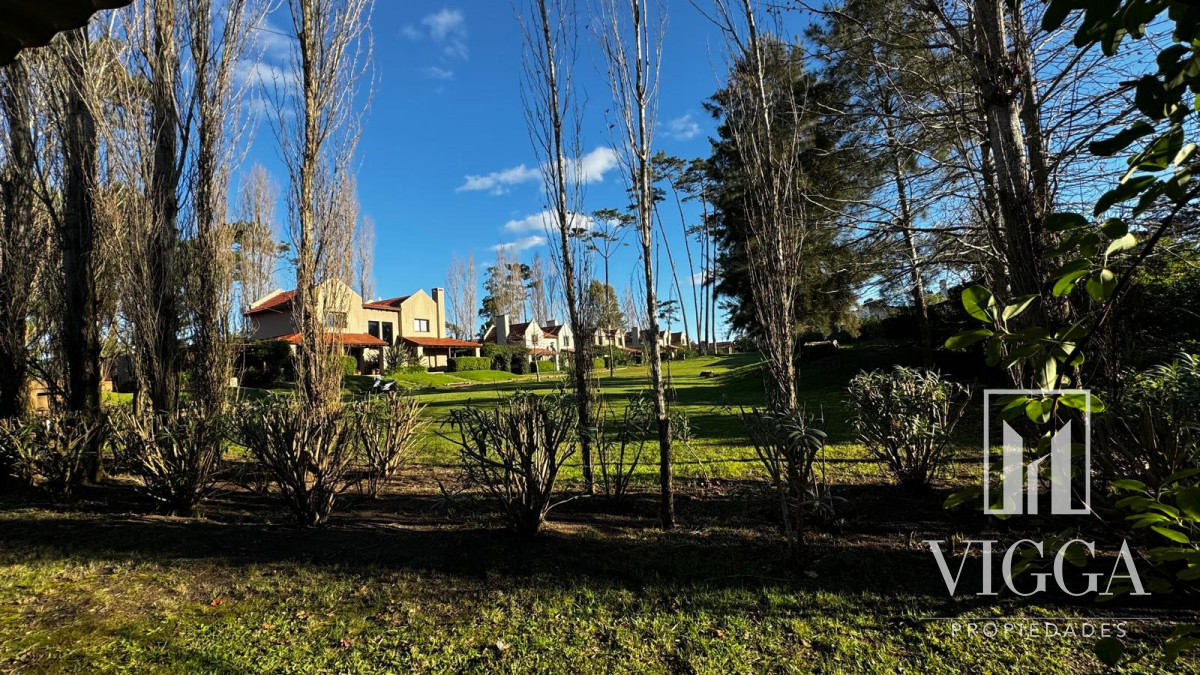 Terreno ID.154 - Venta Terreno Barrio Privado Parque Pinares 200 mts del Mar