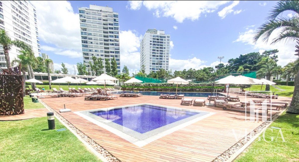 Apartamento ID.13 - Penthouse Aquarela 3 suites y dependencia Punta del Este