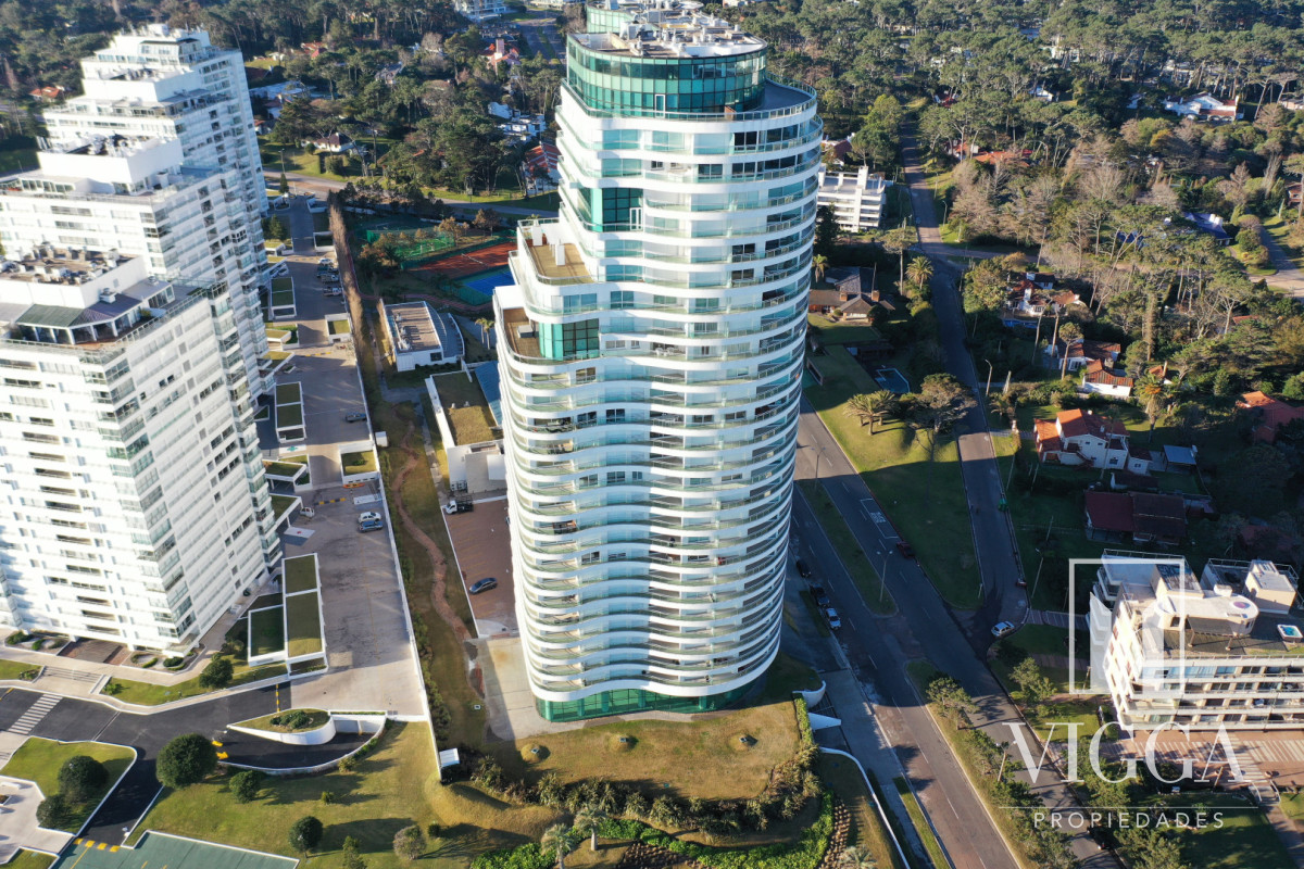 Apartamento ID.13 - Penthouse Aquarela 3 suites y dependencia Punta del Este