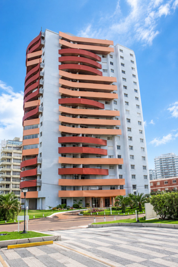 Apartamento en venta dos dormitorios Punta del Este