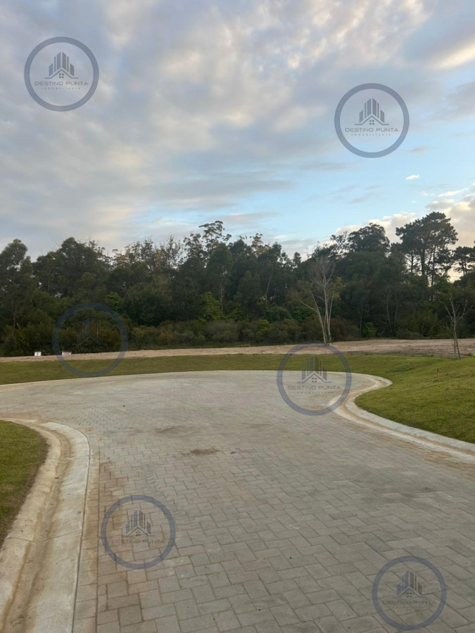 Amplio terreno en venta Rincón del Indio, Punta del Este — fotografía 2
