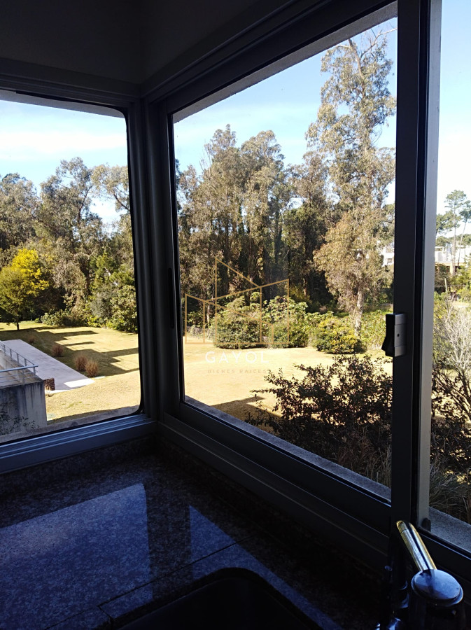 Apartamento ID.757 - Venta En Altos Del Golf. Rincon Del Indio 