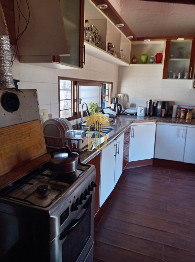 CASA EN VENTA EN PINARES -id-954-7