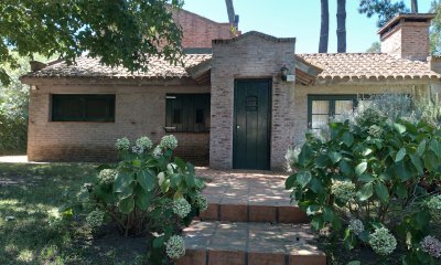 ATENTO INVERSORES 1650 MTS DE TERRENO EN SAN RAFAEL CON SALIDA  POR 2 CALLES .  IDEAL COMPLEJO.
