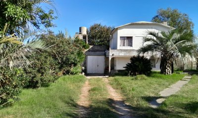 CASA EN VENTA balneario bs as, 2 dormitorios, 2 baños 450 mts2