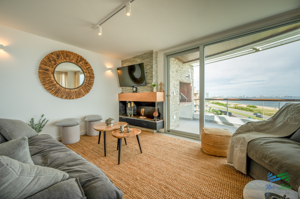 Apartamento ID.5086 - Espectacular PentHouse 4 Dormitorios, Terraza EXCLUSIVA & Todos los Servicios, Edificio ISABEL, Punta Del Este