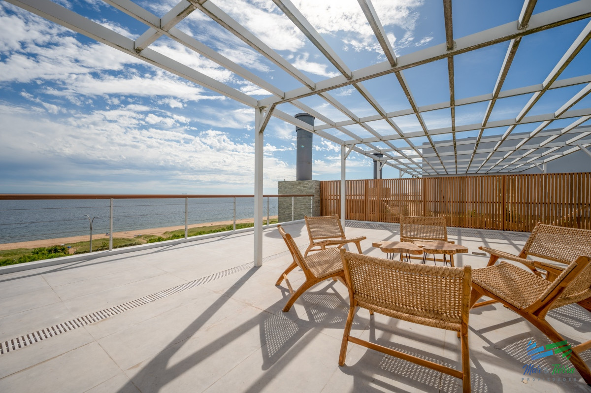 Apartamento ID.5086 - Espectacular PentHouse 4 Dormitorios, Terraza EXCLUSIVA & Todos los Servicios, Edificio ISABEL, Punta Del Este