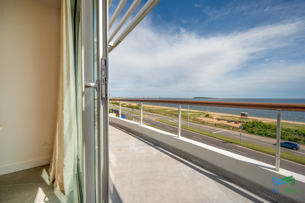 Apartamento ID.5086 - Espectacular PentHouse 4 Dormitorios, Terraza EXCLUSIVA & Todos los Servicios, Edificio ISABEL, Punta Del Este