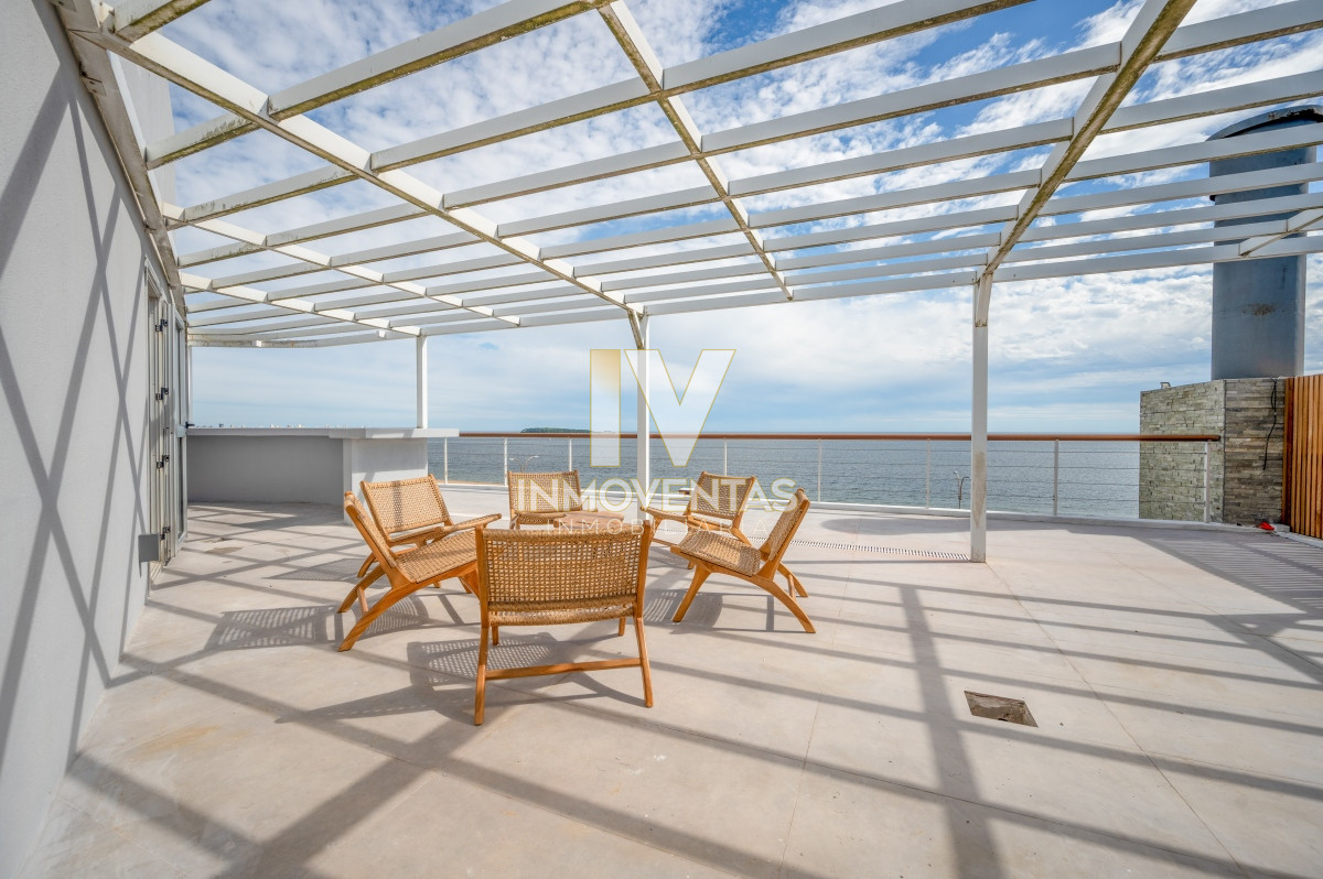 Apartamento ID.4343 - Espectacular PentHouse 4 Dormitorios, Terraza EXCLUSIVA & Todos los Servicios, Edificio ISABEL, Punta Del Este