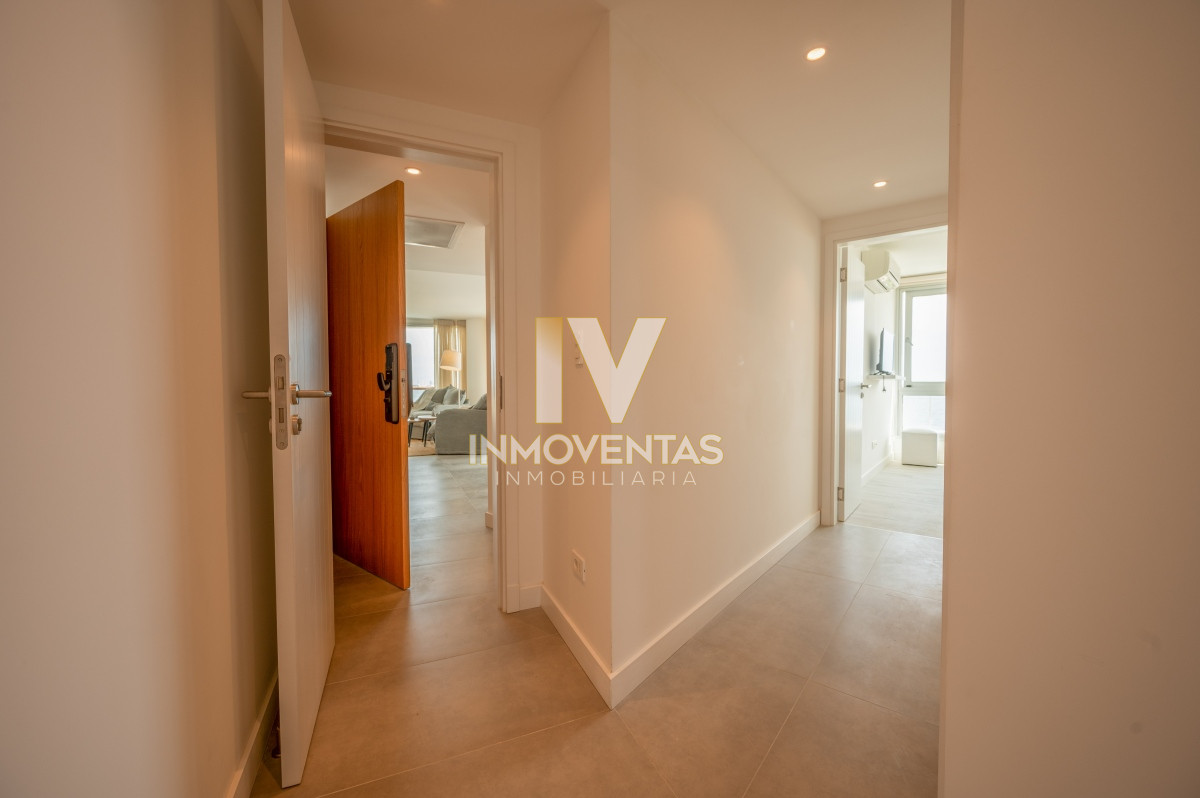 Apartamento ID.4343 - Espectacular PentHouse 4 Dormitorios, Terraza EXCLUSIVA & Todos los Servicios, Edificio ISABEL, Punta Del Este