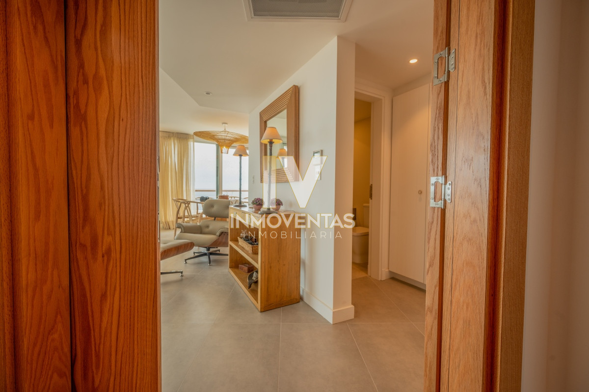 Apartamento ID.4343 - Espectacular PentHouse 4 Dormitorios, Terraza EXCLUSIVA & Todos los Servicios, Edificio ISABEL, Punta Del Este