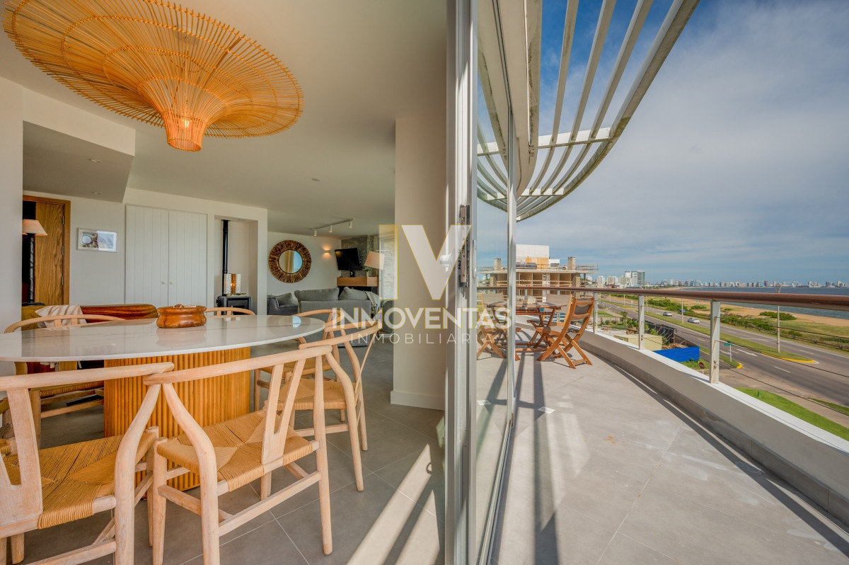 Apartamento ID.4343 - Espectacular PentHouse 4 Dormitorios, Terraza EXCLUSIVA & Todos los Servicios, Edificio ISABEL, Punta Del Este