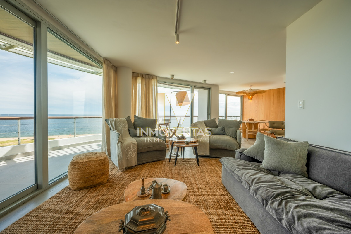 Apartamento ID.4343 - Espectacular PentHouse 4 Dormitorios, Terraza EXCLUSIVA & Todos los Servicios, Edificio ISABEL, Punta Del Este