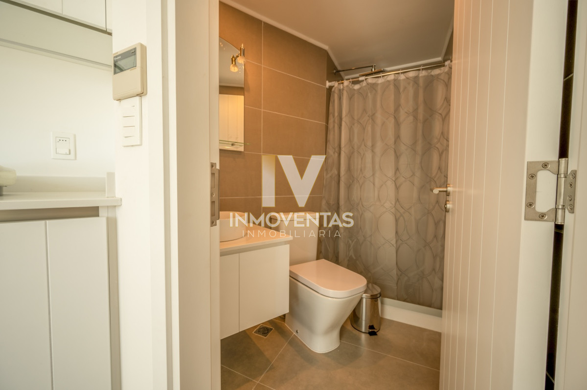 Apartamento ID.4343 - Espectacular PentHouse 4 Dormitorios, Terraza EXCLUSIVA & Todos los Servicios, Edificio ISABEL, Punta Del Este