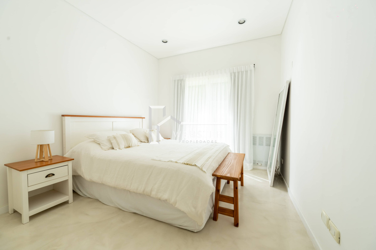 Casa ID.1298 - Impecable Residencia 5 Dormitorios, Jardín, Barbacoa & Piscina en Golf, Punta Del Este