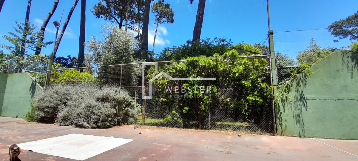 Casa ID.2036 - Oportunidad En San Rafael, PDE Casa Tradicional, Cancha y Quincho en 1574m2 
