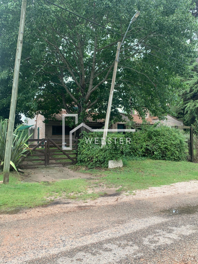 Casa ID.2036 - Oportunidad En San Rafael, PDE Casa Tradicional, Cancha y Quincho en 1574m2 