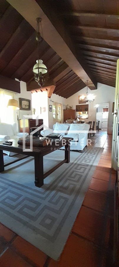 Casa ID.2036 - Oportunidad En San Rafael, PDE Casa Tradicional, Cancha y Quincho en 1574m2 