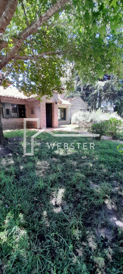 Casa ID.2036 - Oportunidad En San Rafael, PDE Casa Tradicional, Cancha y Quincho en 1574m2 
