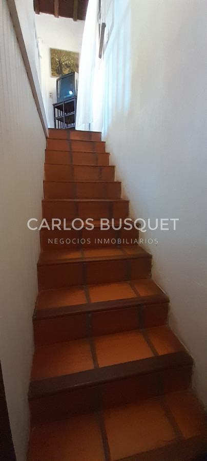 Casa ID.1060 - En Venta San Rafael, PDE Casa Tradicional, Cancha y Quincho en 1574m2 