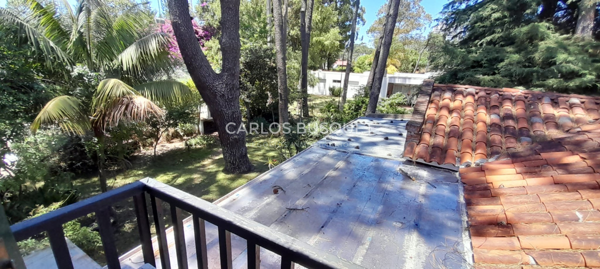 Casa ID.1060 - En Venta San Rafael, PDE Casa Tradicional, Cancha y Quincho en 1574m2 