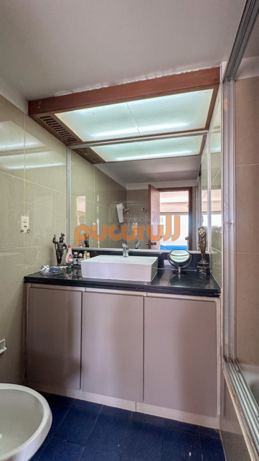 Apartamento ID.2439 - Venta Apartamento 4D + S Gran Metraje, Península, Punta Del Este