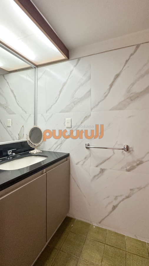 Apartamento ID.2439 - Venta Apartamento 4D + S Gran Metraje, Península, Punta Del Este