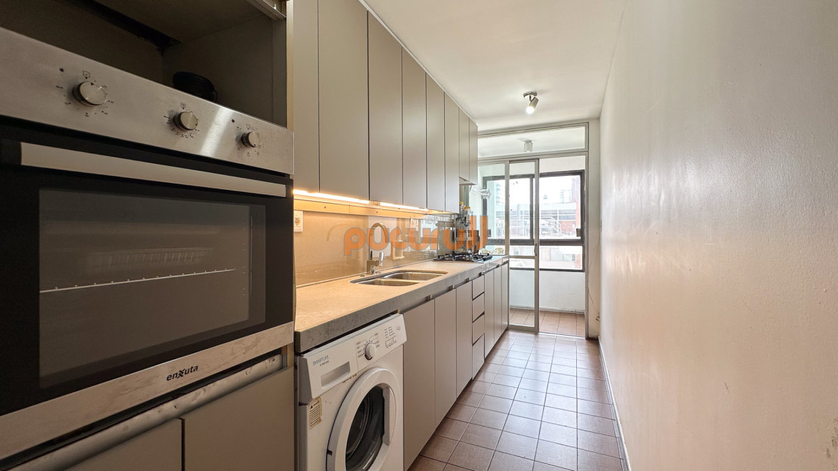 Apartamento ID.2439 - Venta Apartamento 4D + S Gran Metraje, Península, Punta Del Este