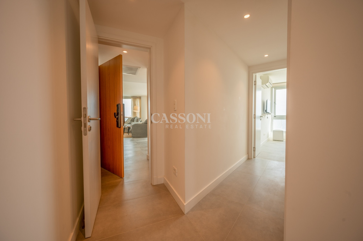 Apartamento ID.3096 - Espectacular PentHouse 4 Dormitorios, Terraza EXCLUSIVA & Todos los Servicios, Edificio ISABEL, Punta Del Este