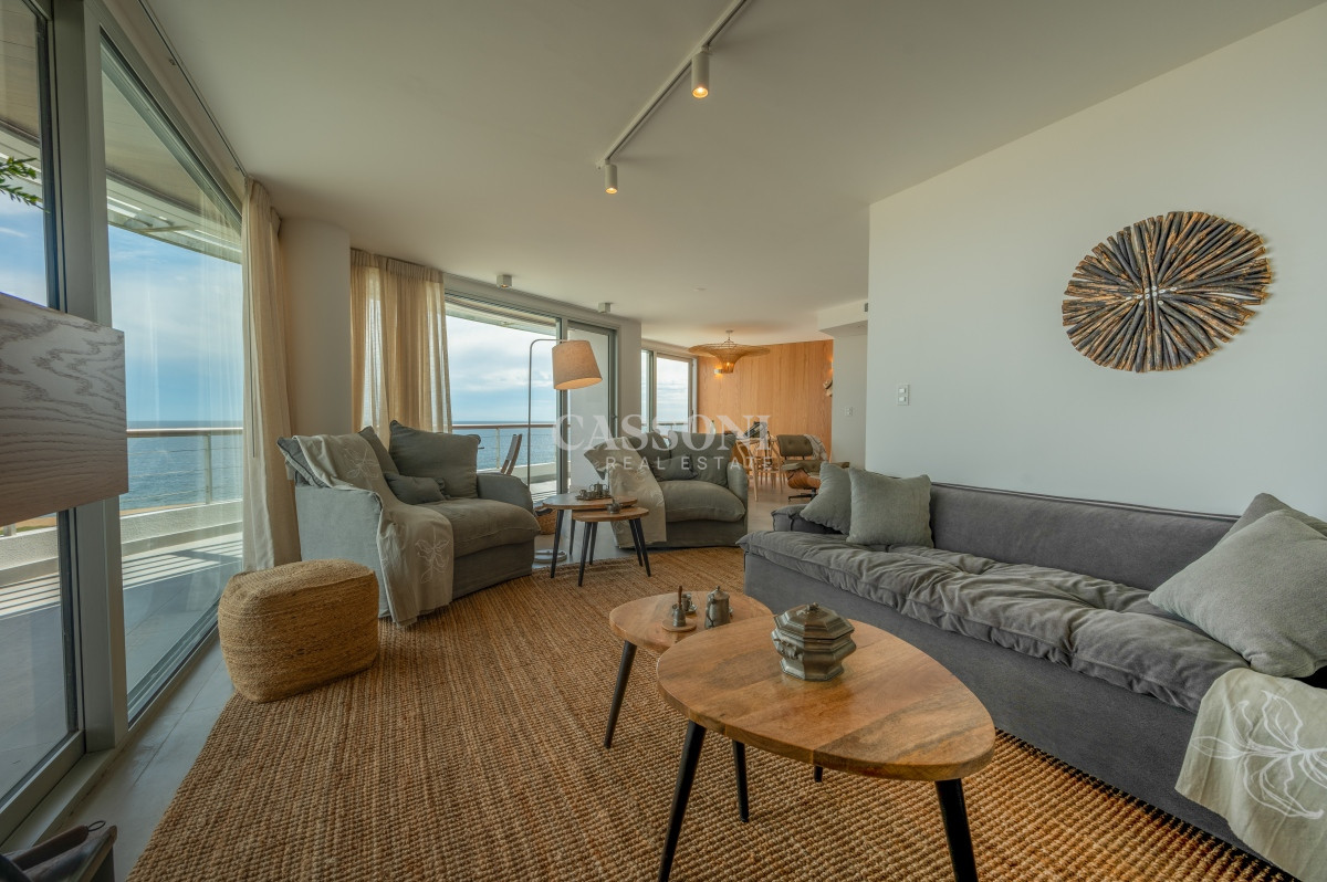 Apartamento ID.3096 - Espectacular PentHouse 4 Dormitorios, Terraza EXCLUSIVA & Todos los Servicios, Edificio ISABEL, Punta Del Este