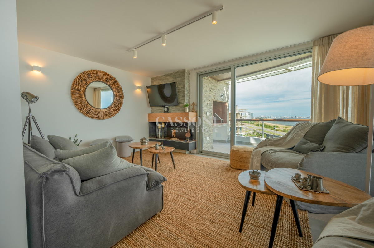 Apartamento ID.3096 - Espectacular PentHouse 4 Dormitorios, Terraza EXCLUSIVA & Todos los Servicios, Edificio ISABEL, Punta Del Este