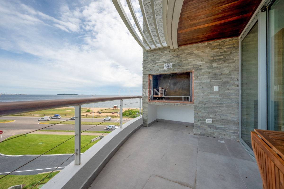 Apartamento ID.3104 - Espectacular PentHouse 2 Suites, Terraza EXCLUSIVA & Todos los Servicios, Edificio ISABEL, Punta Del Este