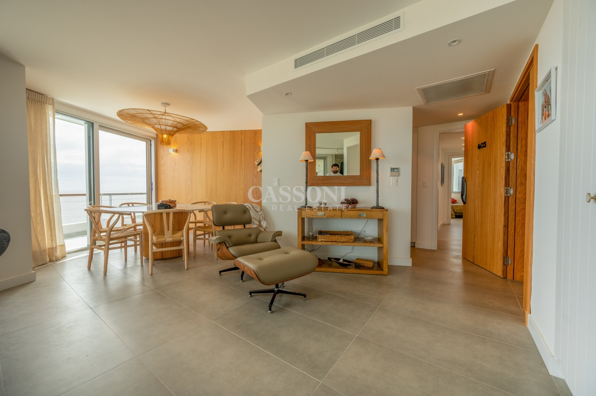 Apartamento ID.3096 - Espectacular PentHouse 4 Dormitorios, Terraza EXCLUSIVA & Todos los Servicios, Edificio ISABEL, Punta Del Este