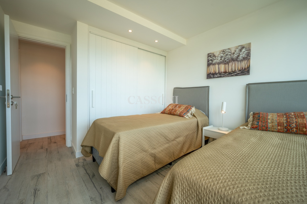 Apartamento ID.3104 - Espectacular PentHouse 2 Suites, Terraza EXCLUSIVA & Todos los Servicios, Edificio ISABEL, Punta Del Este
