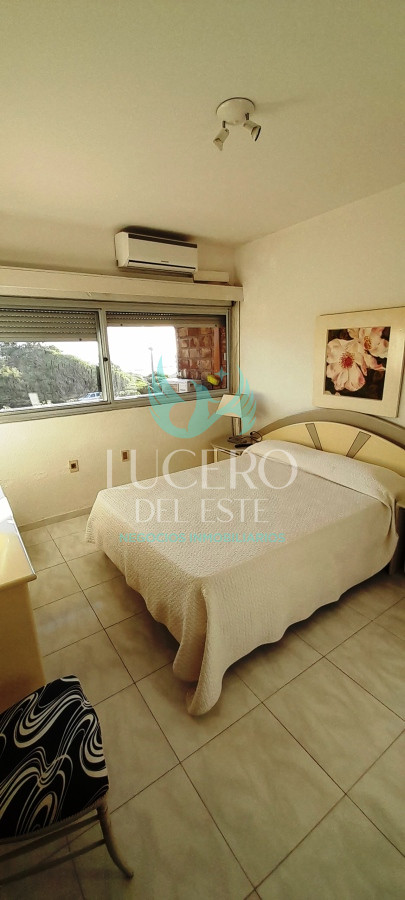 Apartamento ID.1238 - Impecable Apartamento 1.5 Dormitorios en Primera Línea Playa Mansa