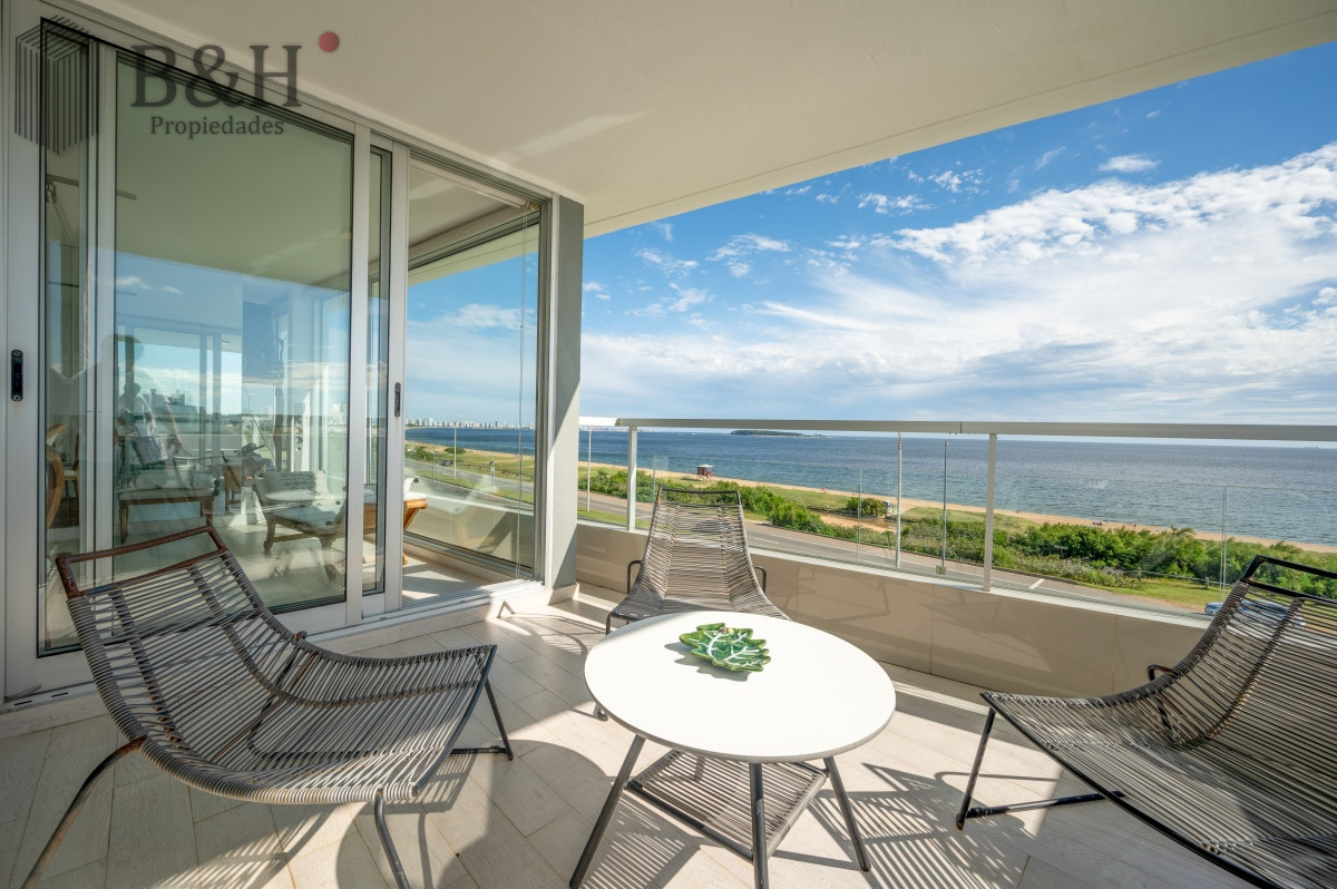 Apartamento ID.2652 - Espectacular Piso Completo De 5 Dormitorios & Todos los Servicios, Edificio LUMIERE, Punta Del Este
