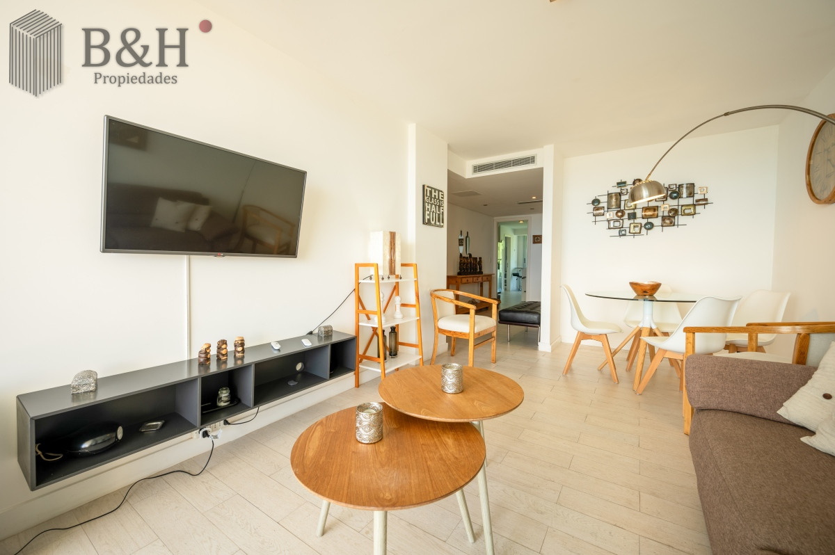 Apartamento ID.2652 - Espectacular Piso Completo De 5 Dormitorios & Todos los Servicios, Edificio LUMIERE, Punta Del Este