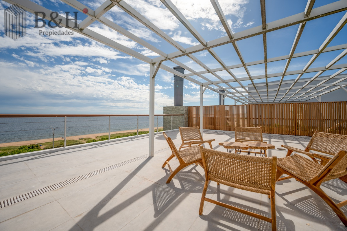 Apartamento ID.2651 - Espectacular PentHouse 4 Dormitorios, Terraza EXCLUSIVA & Todos los Servicios, Edificio ISABEL, Punta Del Este