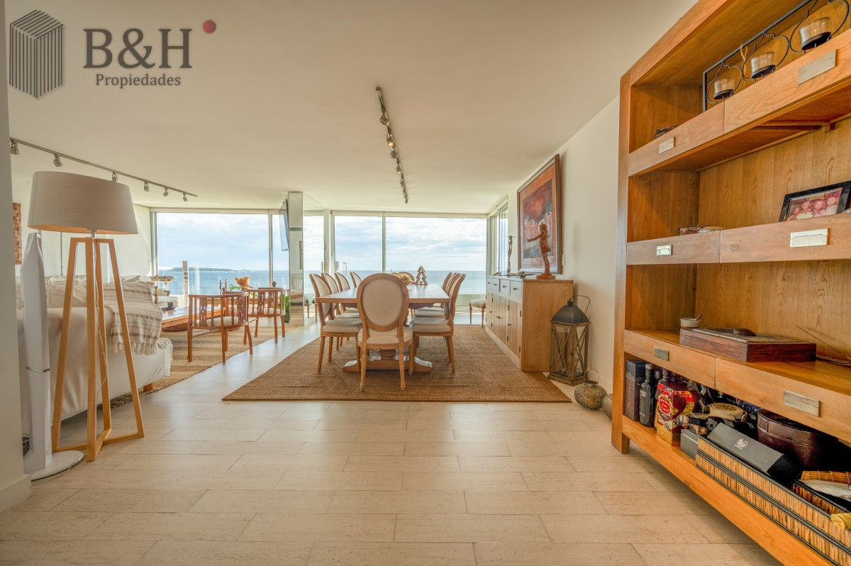 Apartamento ID.2652 - Espectacular Piso Completo De 5 Dormitorios & Todos los Servicios, Edificio LUMIERE, Punta Del Este