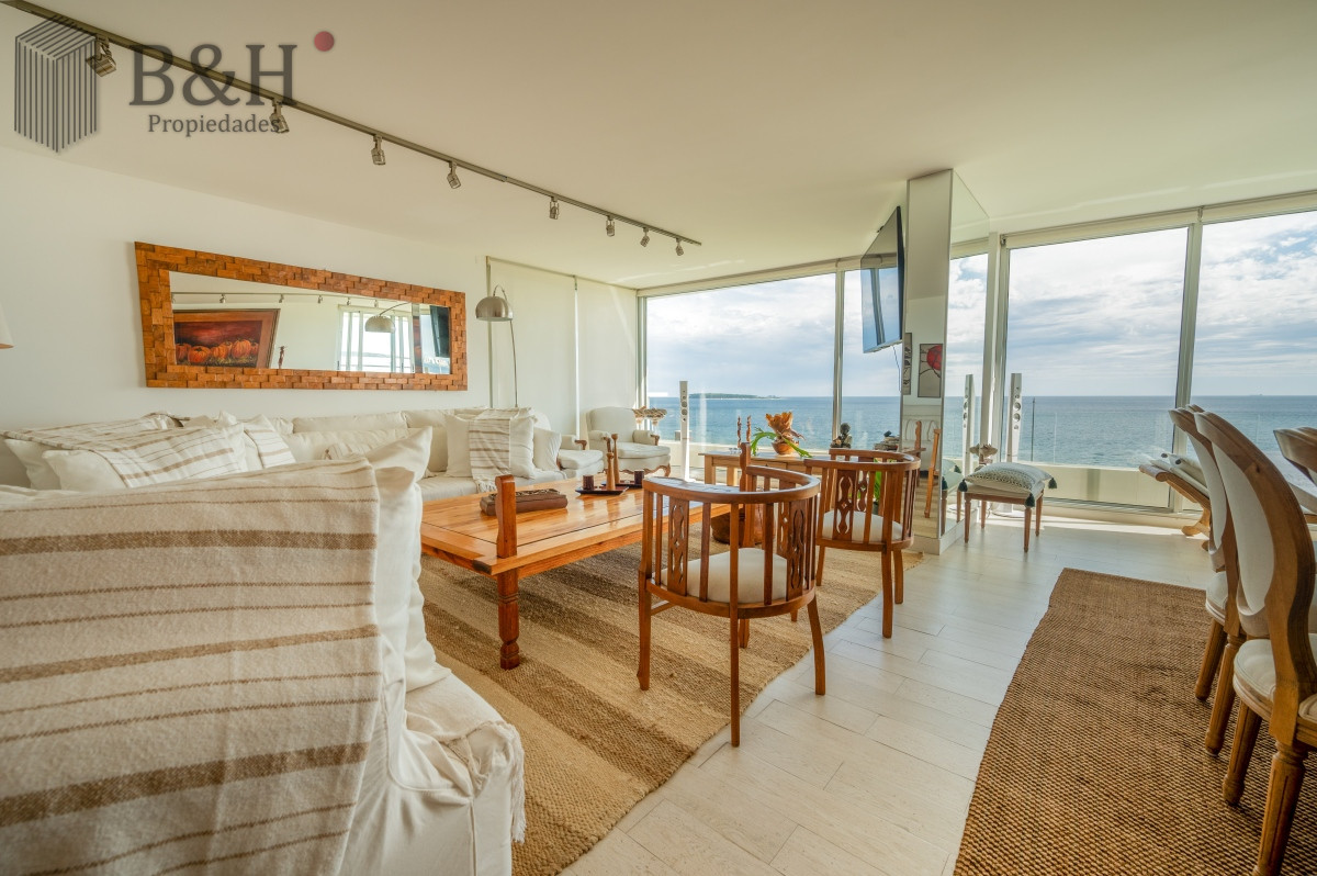 Apartamento ID.2652 - Espectacular Piso Completo De 5 Dormitorios & Todos los Servicios, Edificio LUMIERE, Punta Del Este
