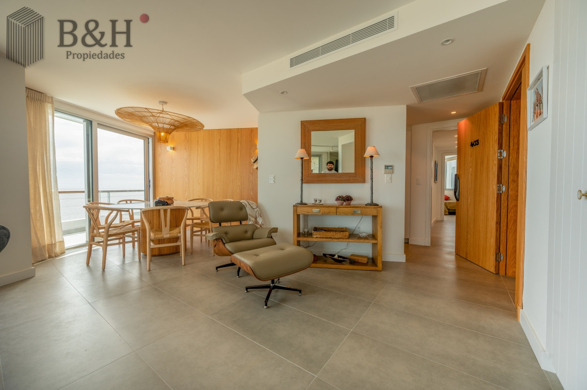 Apartamento ID.2651 - Espectacular PentHouse 4 Dormitorios, Terraza EXCLUSIVA & Todos los Servicios, Edificio ISABEL, Punta Del Este