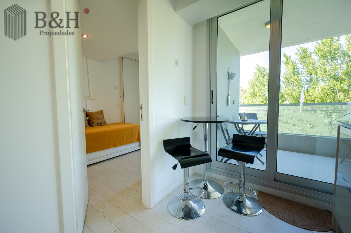 Apartamento ID.2652 - Espectacular Piso Completo De 5 Dormitorios & Todos los Servicios, Edificio LUMIERE, Punta Del Este